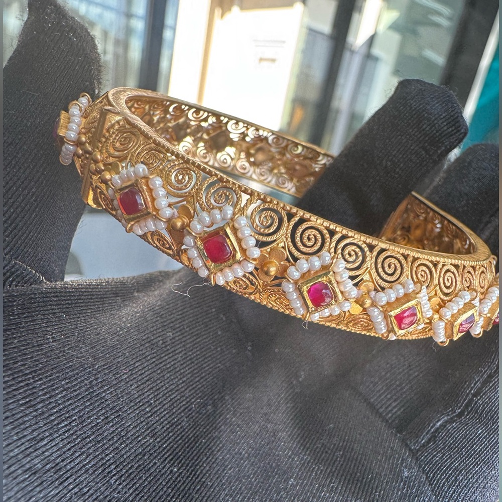 22k gold bracelet